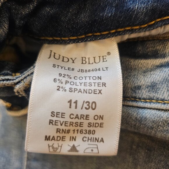 Judy Blue Boyfriend JB88404, Jeans Distressed 11/30 - Picture 4 of 5